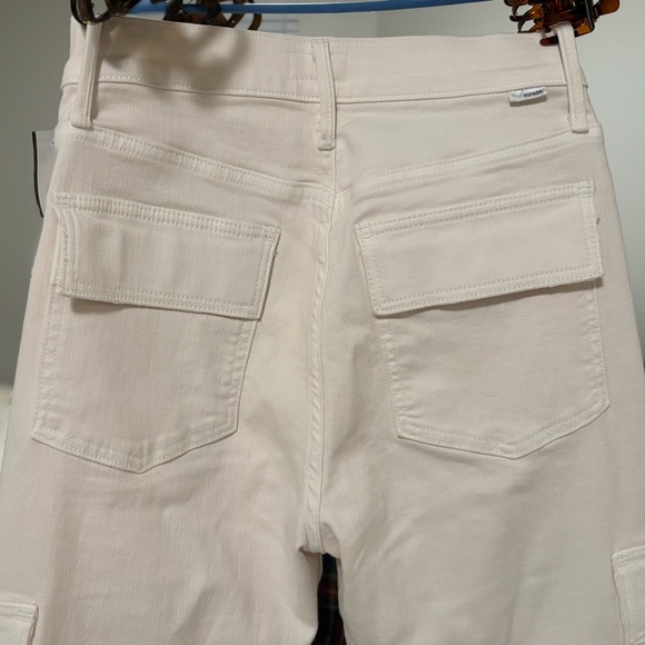 MOTHER
WOMEN'S THE RAMBLER CARGO ANKLE JEAN - Picture 3 of 6